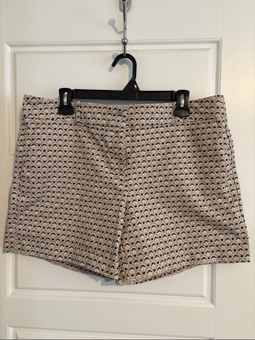 Ann Taylor Beige Printed Cotton Blend Shorts